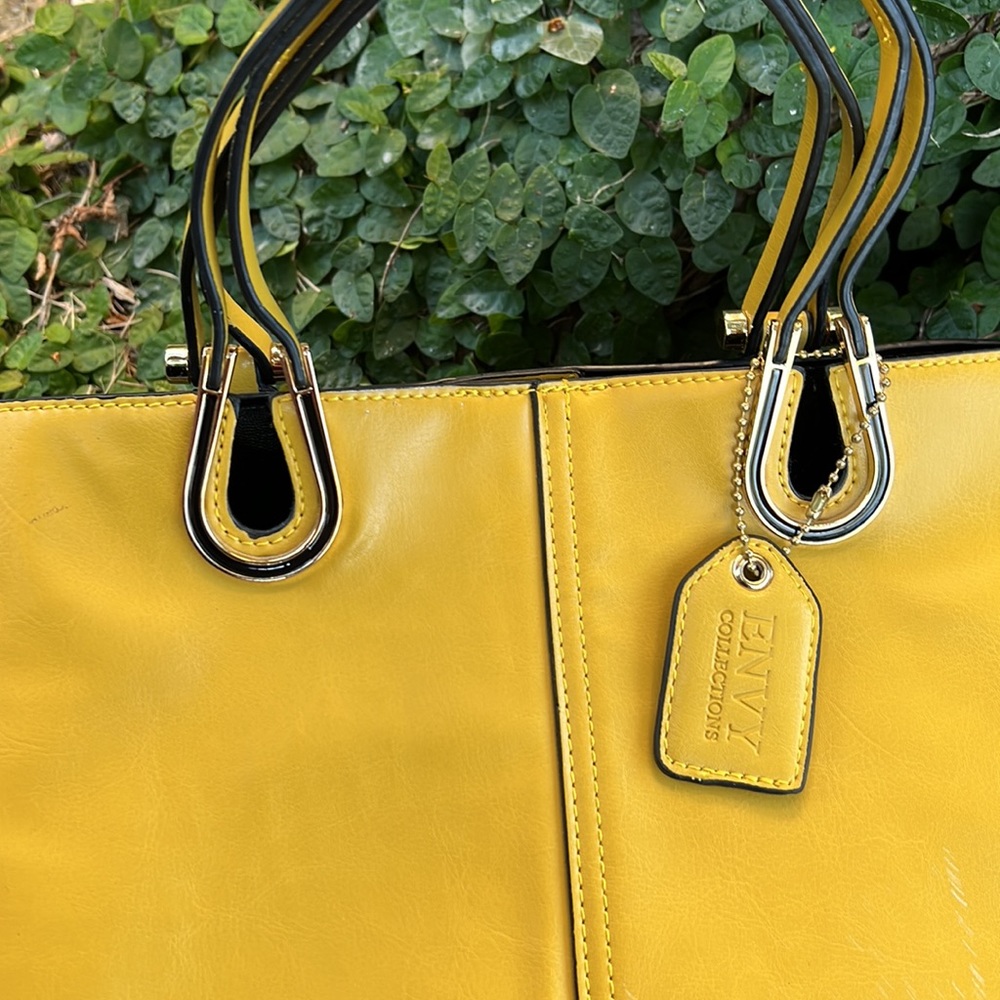 ENVY Collections Purse - Picture 10 of 17